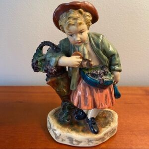 Vintage Borghese Chalkware Figurine Girl/Grapes